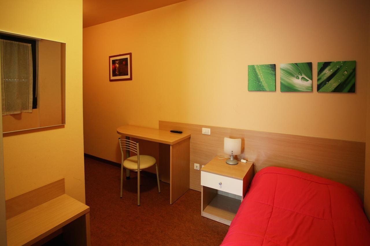 Hotel Del Boschetto Poggiridenti Habitación foto